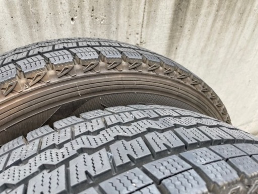 スタッドレスタイヤ　DUNLOP WINTER MAX(ダンロップウィンターマックス) 195/80R15 