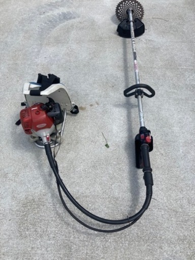 【決まりました】新ダイワ　刈払機　RK1021 草刈機