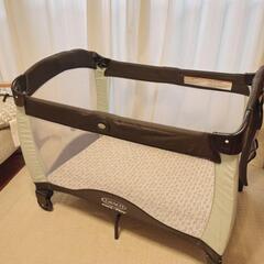 graco 　折りたたみ式プレイヤード　ベビーベッド グレコ　アメリカの画像