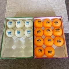 卓球のボールの画像