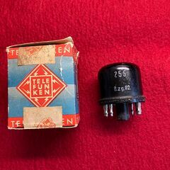 telefunken EF12k NOS　真空管の画像