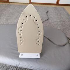 アイロン、アイロン台セットで1000円で！の画像