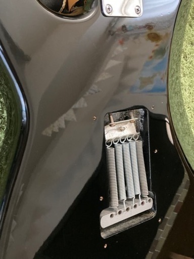 受け渡し予定です。もうええわ!価格Fender Korea のSquireストラト/Alexander Pribora Voodoo 