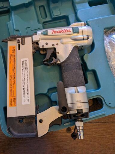 マキタのピンタッカー