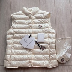 ほぼ未使用‼️モンクレールレディースダウンベスト‼️