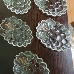 昭和レトロなオードブル皿（葡萄柄）の画像