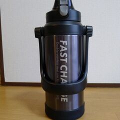 美品◆水筒・大容量 ステンレスジャグ 2L◆ワンタッチ直飲み ス...