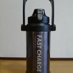 美品◆水筒・大容量 ステンレスジャグ 2L◆ワンタッチ直飲み スポーツタイプの画像