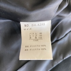 黒　パンツスーツの画像
