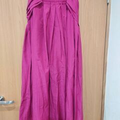【お値下げ】前ボタンマキシ丈スカート マゼンタの画像