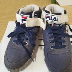 25cm FILAスニーカーの画像