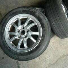 プリウスα純正ホイール　205/60Ｒ16タイヤ付　4本