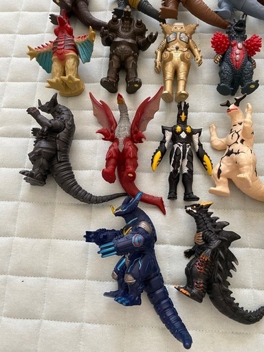 ウルトラマン怪獣　人形