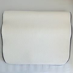 枕　ニトリ(肩・首・背中も支える枕)