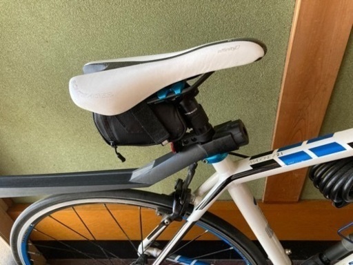 ロードバイク　TREK