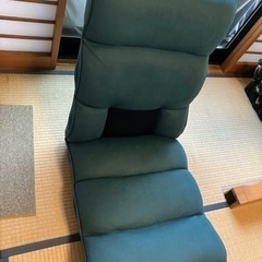 リクライニング座椅子の画像