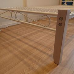 ニトリ シングル組み立て式ベッドの画像