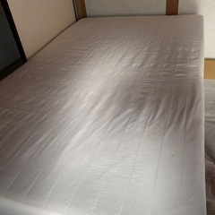 セミダブルベッドの画像