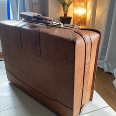 　年末謝恩セール！　アタッシュケースの画像
