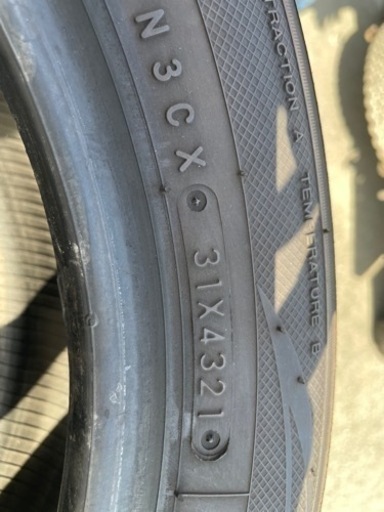 16.  中古タイヤ　165/65R14 4本