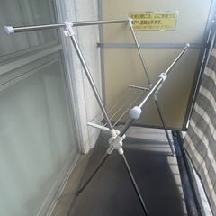 【差し上げます】物干しラックの画像