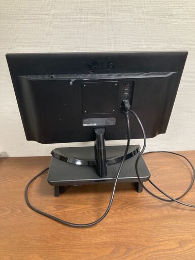 LG 4Kディスプレイモニター 23.8インチ 24UD58-B【おまけつき】 人気モデル 人気商品 国内対応 丁寧梱包 去年購入しました。引っ越しに伴い処分いたします。画面サイズ 23.8 イン