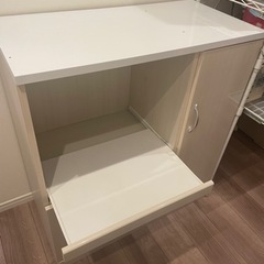 食器棚の画像
