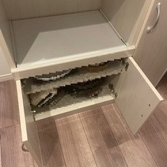 食器棚の画像