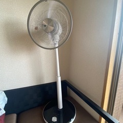 訳ありTOSHIBA扇風機の画像