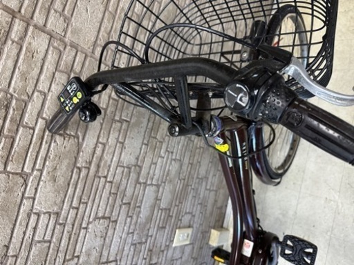 サマーSALE 東京23区配達無料　新基準　ブリヂストン　POLKU  8.7Ah リチウム 電動自転車 中古 301