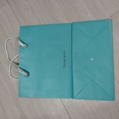 Tiffany　ショッパーの画像