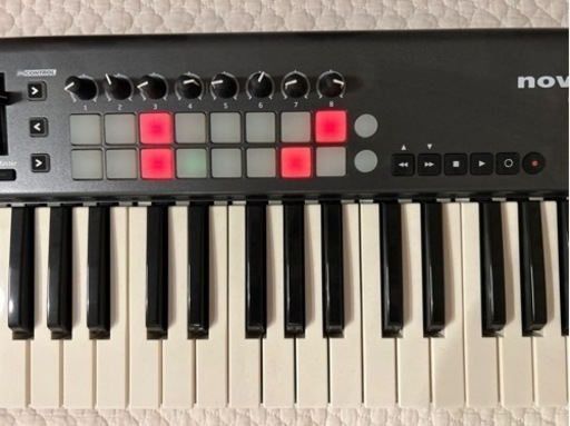 midiキーボード　LAUNCHkey 49 世田谷区取りに来れる方
