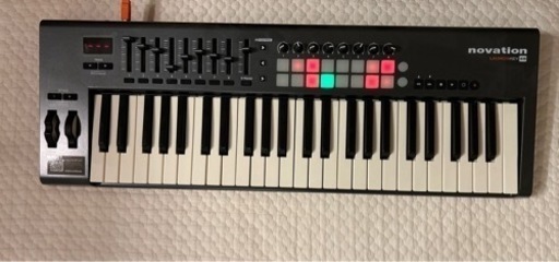 midiキーボード　LAUNCHkey 49 世田谷区取りに来れる方