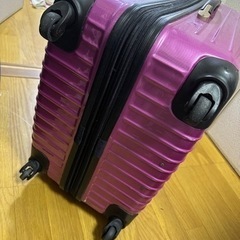 キャリーケース 90リットルの画像
