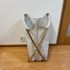 【無料で差し上げます】ニトリ　折りたたみ　ランドリーバスケット　...