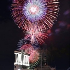 明日、みなと祭り花火大会一緒に行ける方いませんか?
