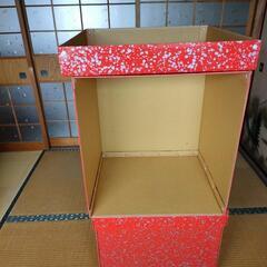 座布団の箱　1個　空箱　ダンボール　収納箱　の画像