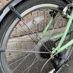 売ります⚫︎BRUNOブルーノミニベロライトフェンダー付き20インチ自転車の画像