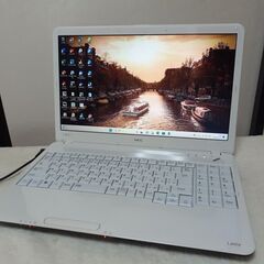 【取り置き中です】NEC　LaVie　15インチ　ホワイト　i5　SSD　Office2021　Wi-Fi　マルチ　テンキー付き　Windows11　③