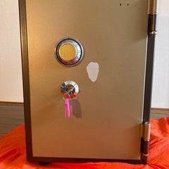 ダイヤル式耐火金庫　無料でお譲りします！