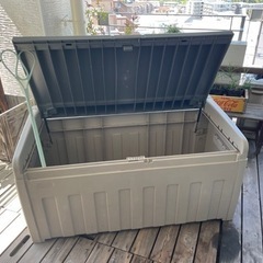 ベンチ型物入れ　コストコで購入