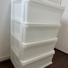 【４段収納チェスト】キャスター付/ニトリ/プラスチックの画像