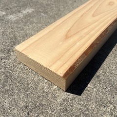 【格安】杉　3000×105×30 バラ売り。デッキ材、下地材、DIYなど。在庫200本ありますので複数人へ販売可能です。の画像