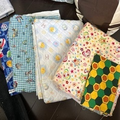 いろいろな柄の生地（ほとんどが未使用の物）追加しました！の画像