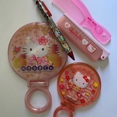 ハローキティ Sanrio サンリオ 便箋 レター kitty メモ帳 はがき 90年代？ タイルシール 当時物 シャーペン 昭和 平成 レトロ 鏡 くし 京都の画像