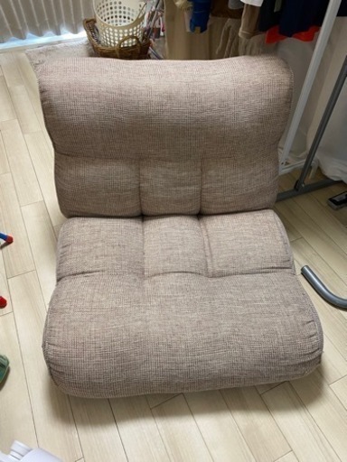 ピグレット　ソファーみたいな座椅子　ベージュ