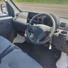 仕事！　レジャー！　アウトドア！　人気のハイゼットカーゴ！　H27年式　11.4万KM　オートマ　安心のタイミングチェーン！　ハイルーフ　ETC付きの画像