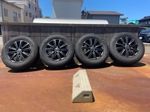 スタッドレスタイヤ　195/65/15