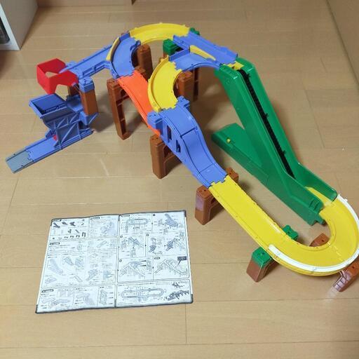 トミカ トミカシステム コースをチェンジ　ダイナミックアクションドライブ