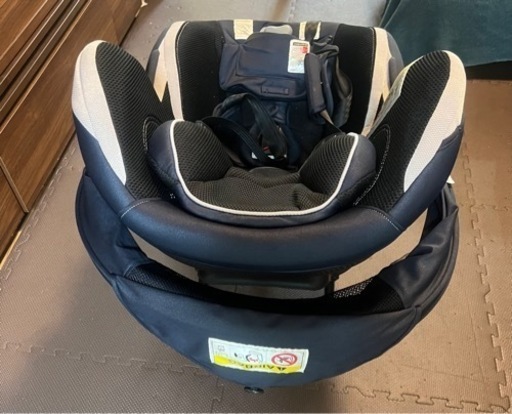チャイルドシート　エールべべ・クルット3i  ISOFIX